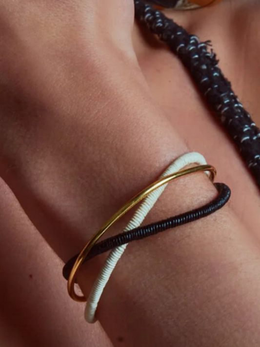 Bangle 24k gold-plated bronze with palm fiber