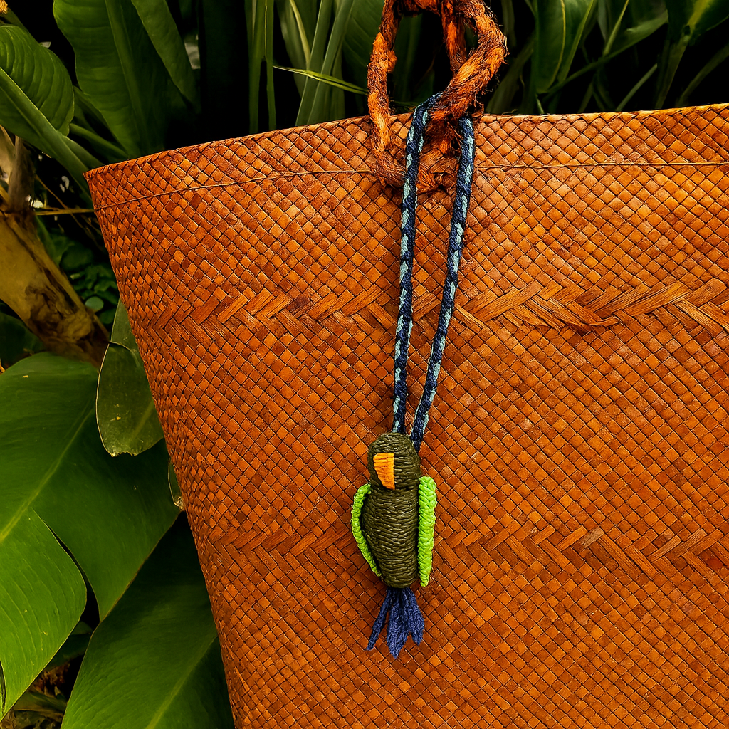 Iraca Charm Parrot