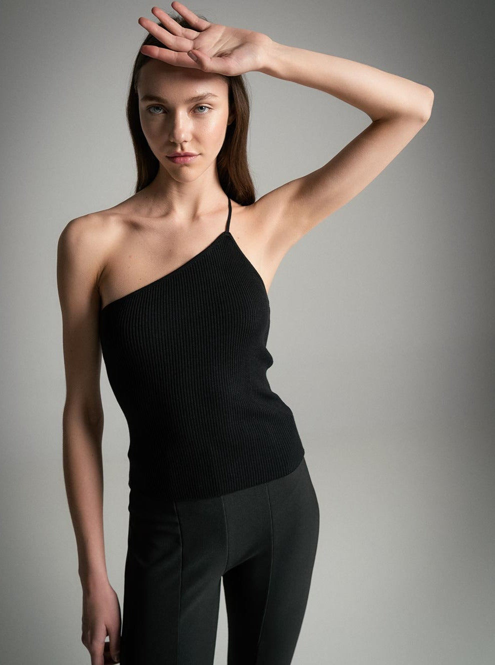 Ribbed Shoulder-less Top