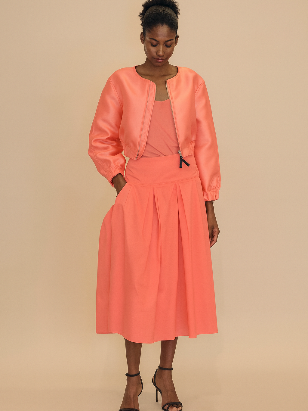 Cropped Zipper Jacket