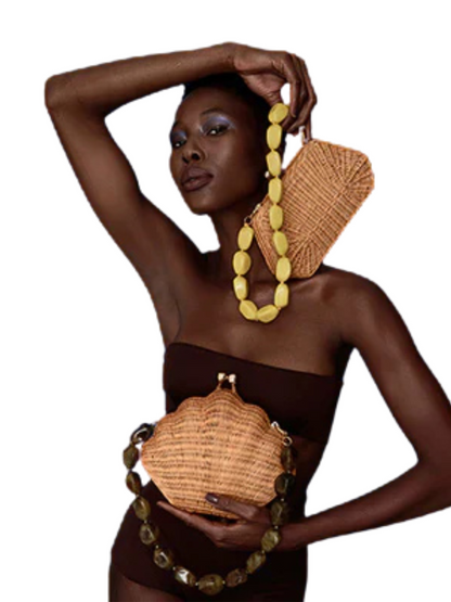 Wicker handbag with white stones