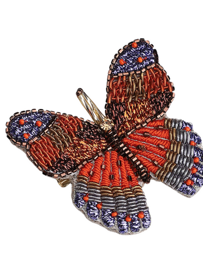 Butterfly-shaped Brooch beaded

