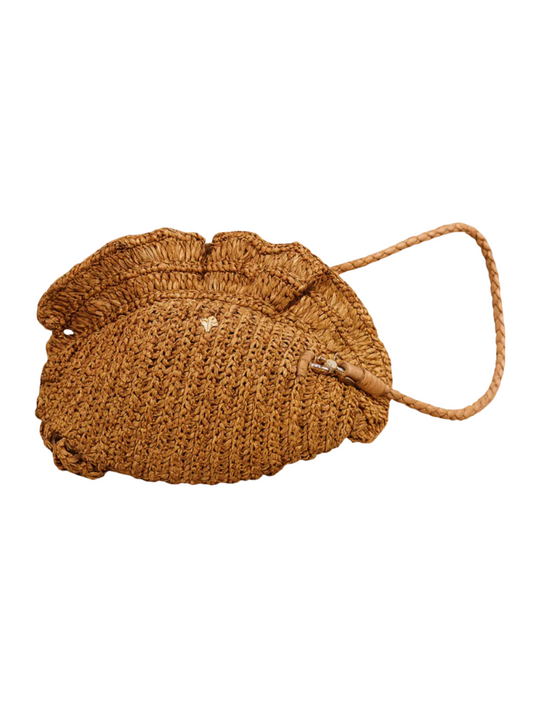 Raffia crochet shell bag with leather straps
