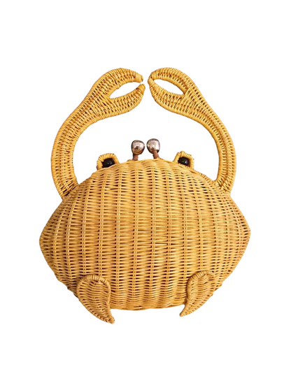 Wicker crab-shaped purse