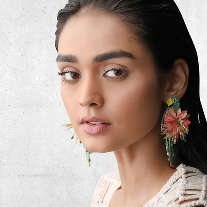 Parrot Earrings Light Khaki
