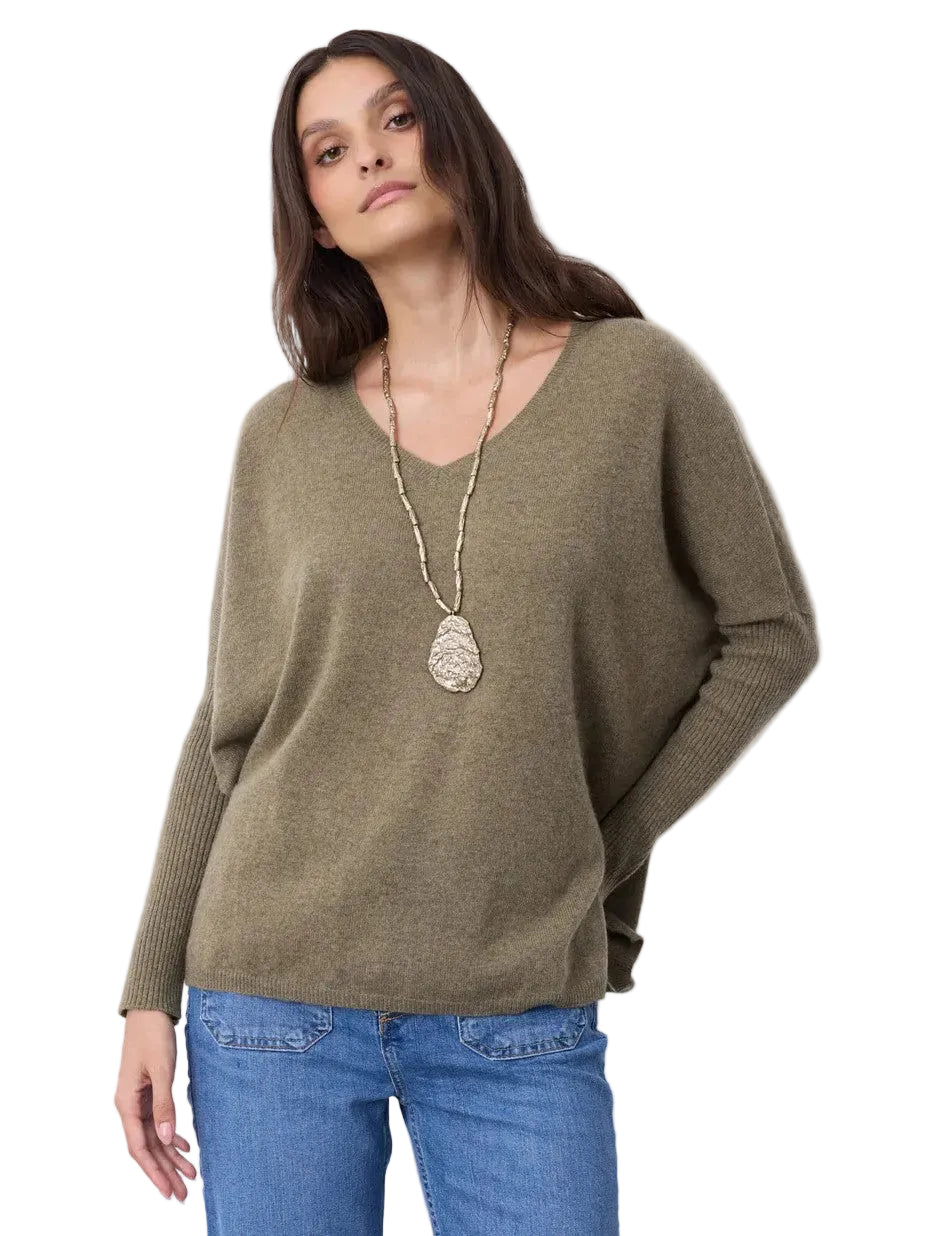 GREEN CASHMERE SWEATER