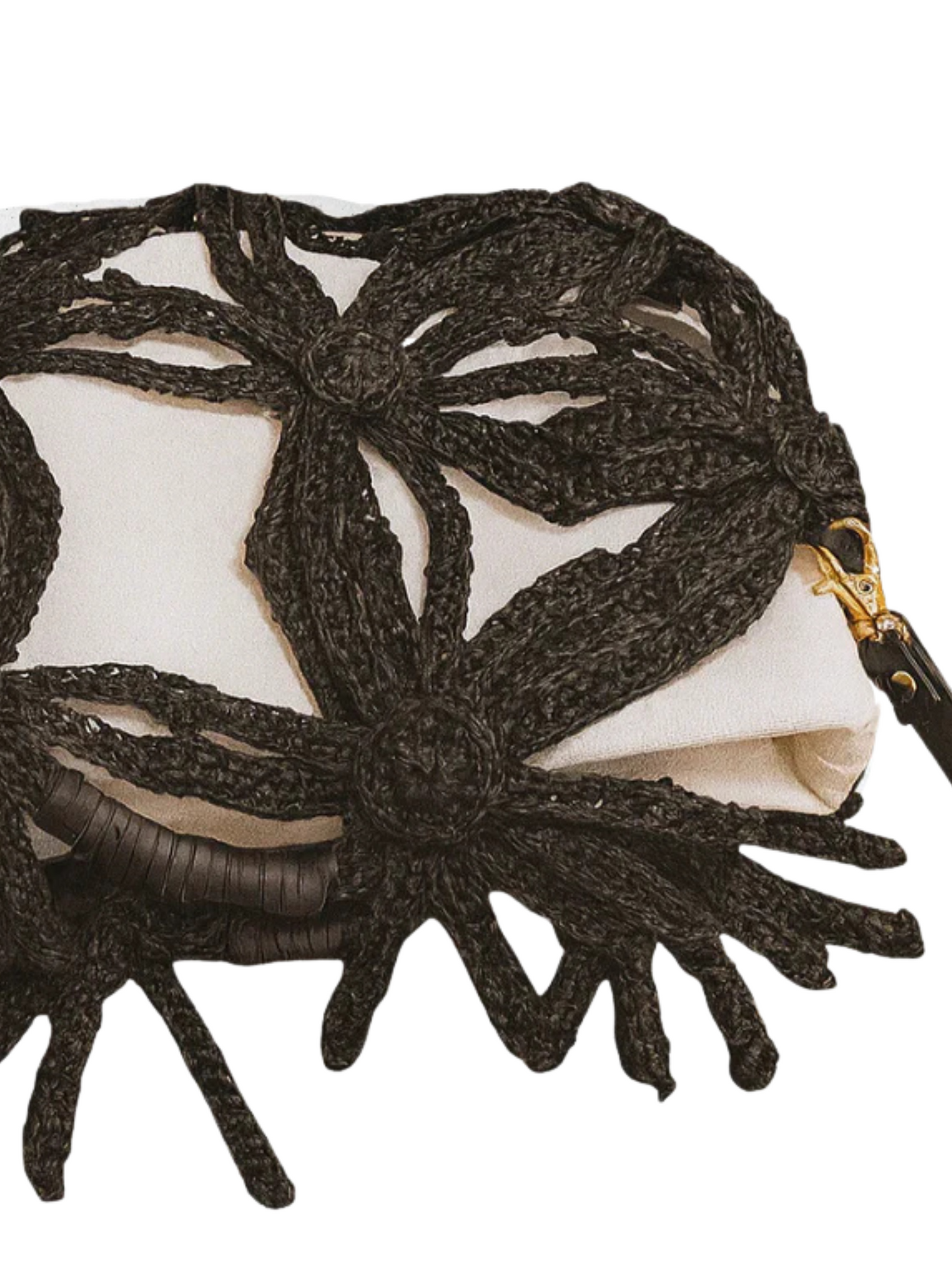 Wicker flower-shaped shoulder bag with sculptural design