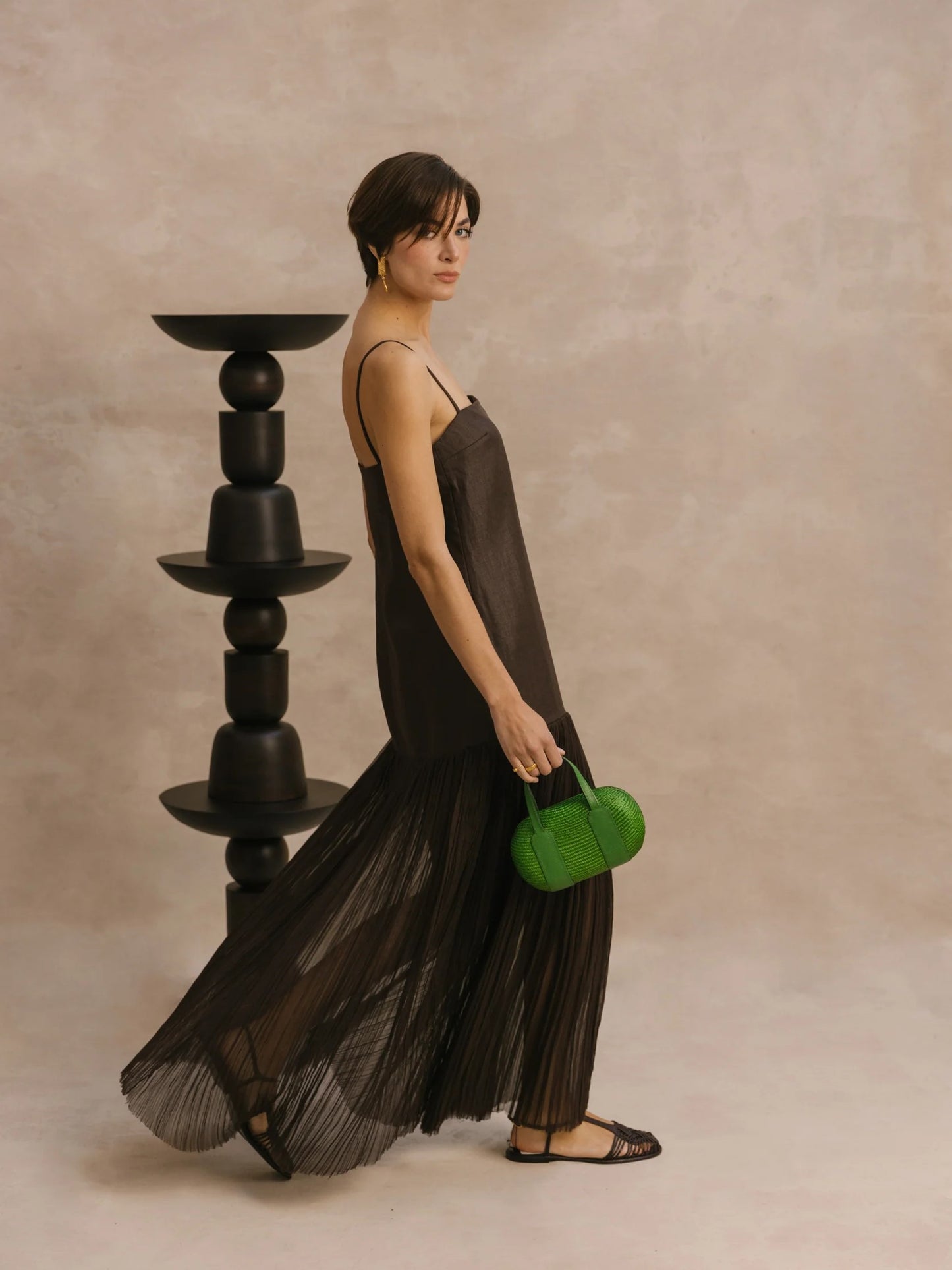 natural green buntal fiber and leather handles clutch bag