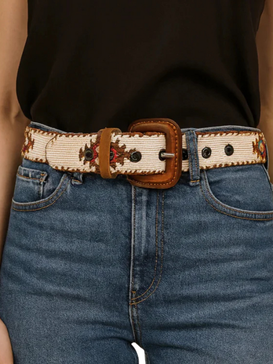 Woven belt with patterns  