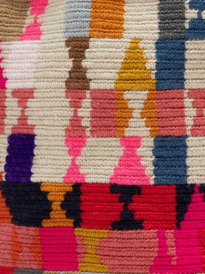 Handmade Small Crossbody Wayuu Hare Fuchsia