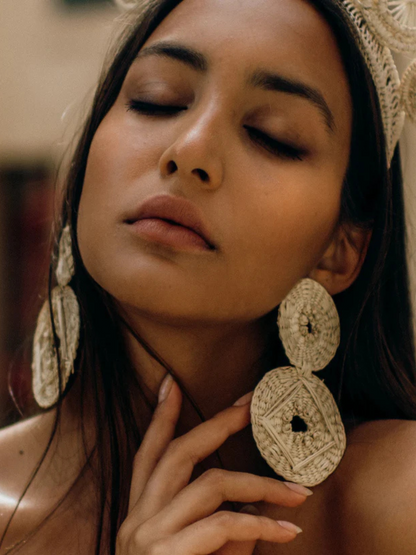  raffia earrings with natural dyes