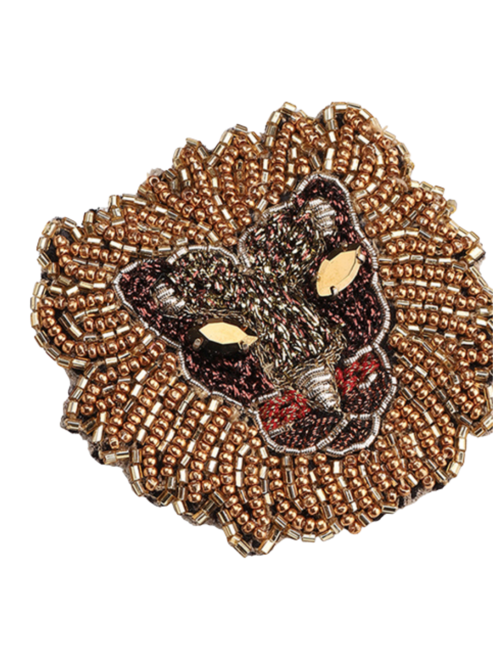 Decorative brooch with a lion's head design