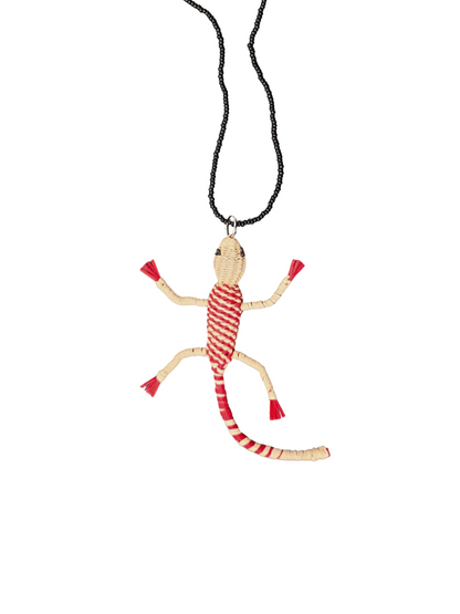 Handmade in Colombia necklace features a woven lizard pendant crafted with natural fibers.