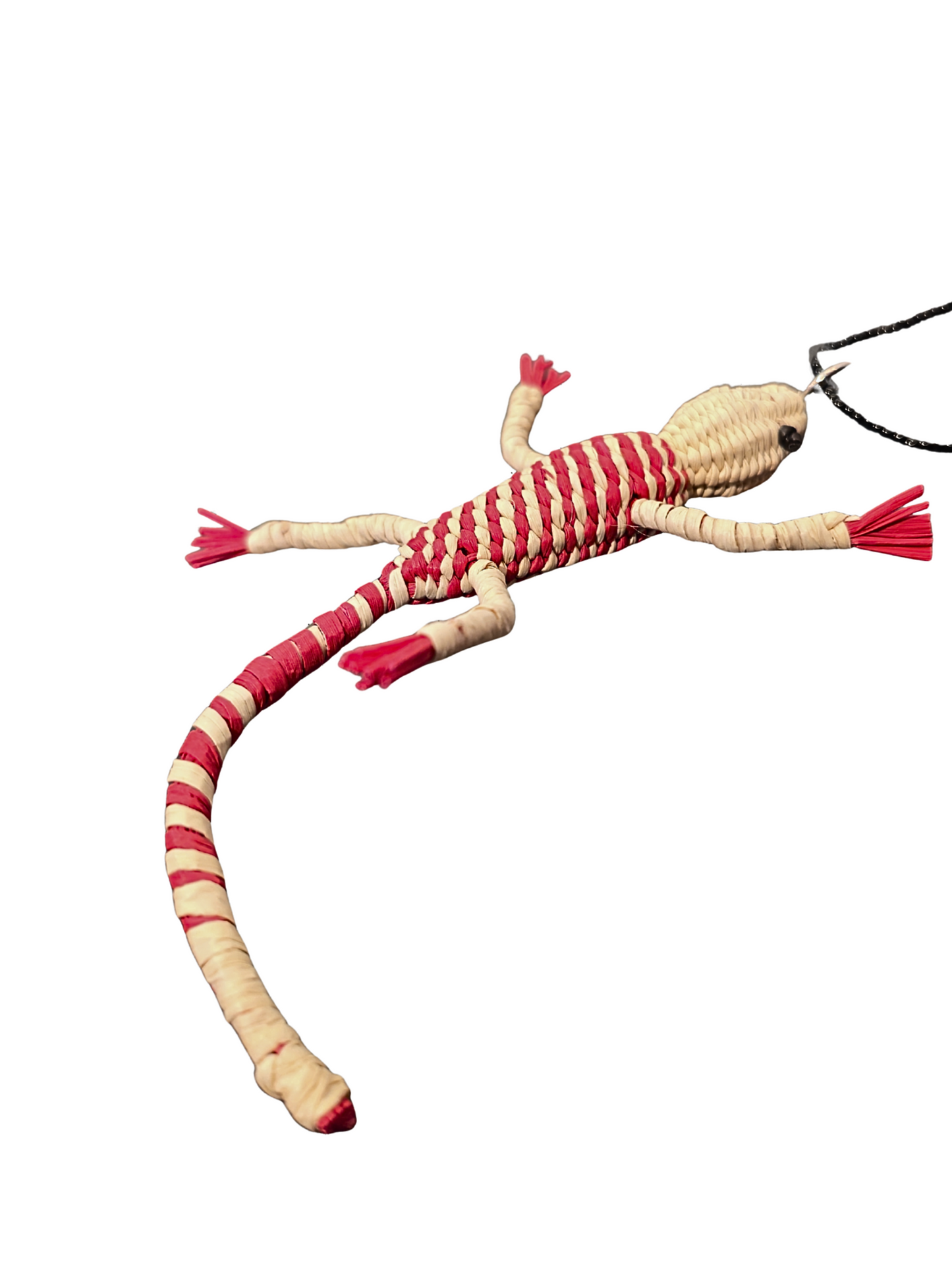 Handmade in Colombia necklace features a woven lizard pendant crafted with natural fibers.