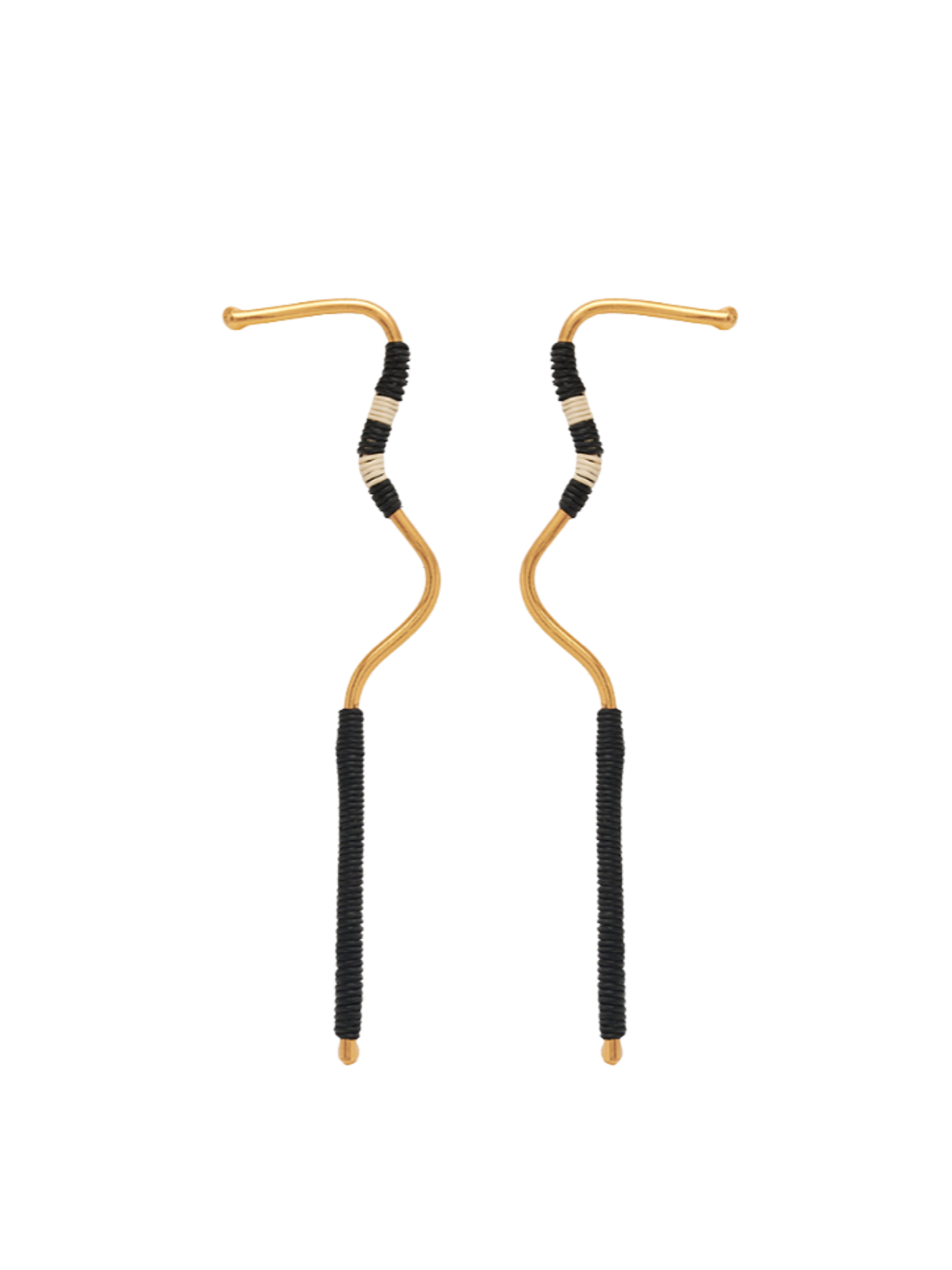 earrings with werregue palm fiber