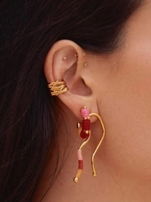  24k gold-plated bronze earrings with werregue palm fiber