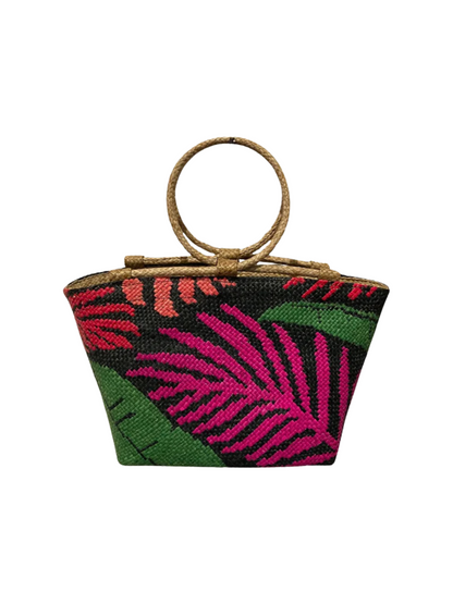 Handcrafted Banago bag in woven natural fibers 