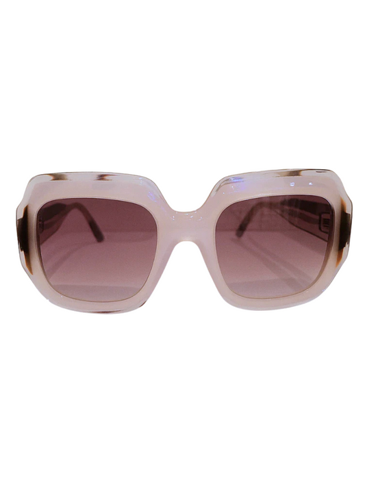 Sunglasses with a gradient brown lens