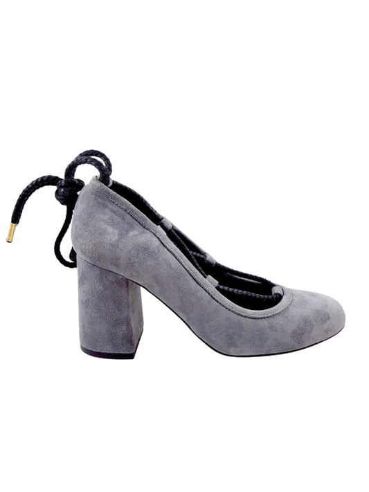 Gray suede high-heeled shoe with black lace up