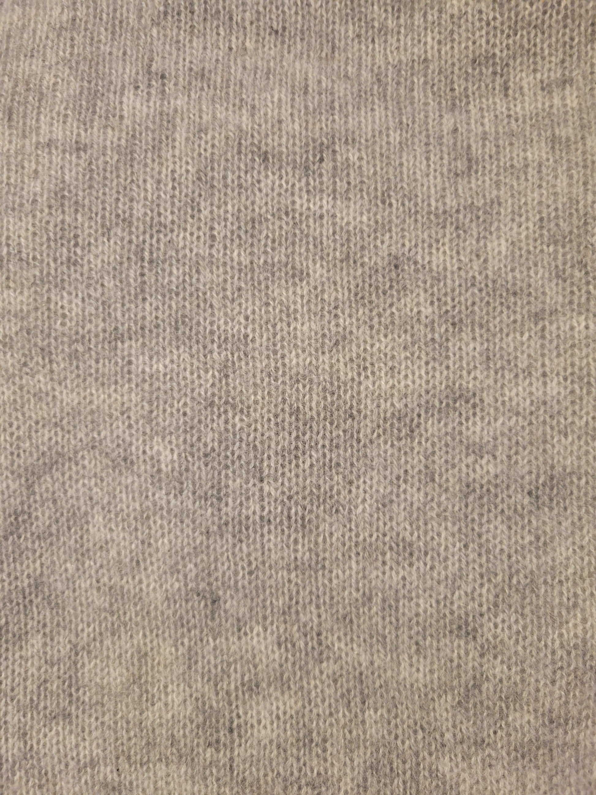 GRAY CASHMERE SWEATER