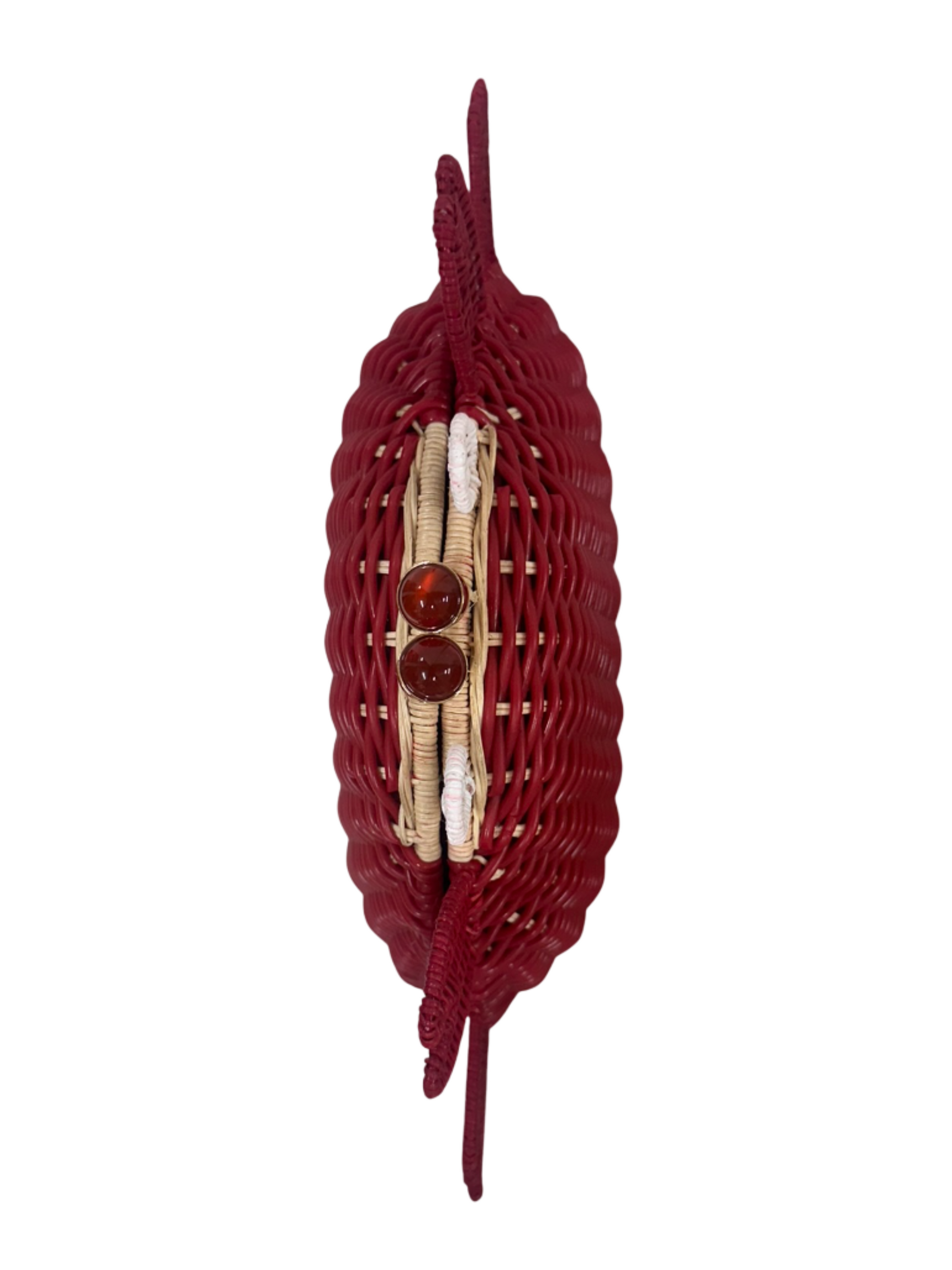 crab-shaped clutch