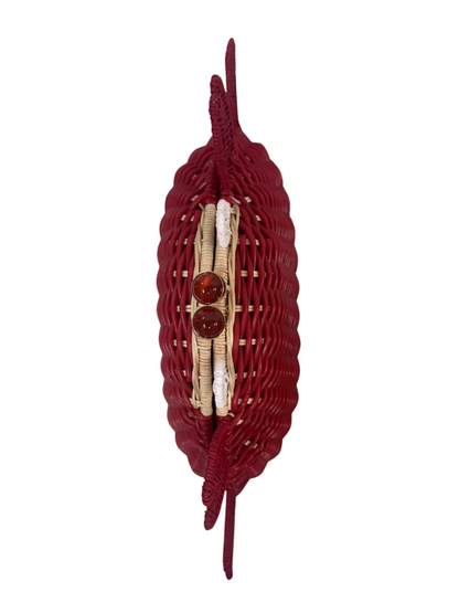 crab-shaped clutch