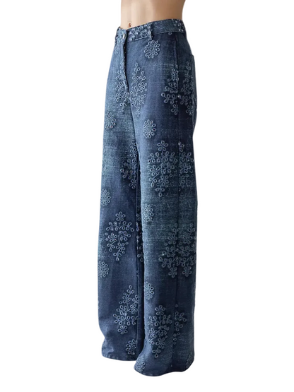 Blue floral-patterned pants 