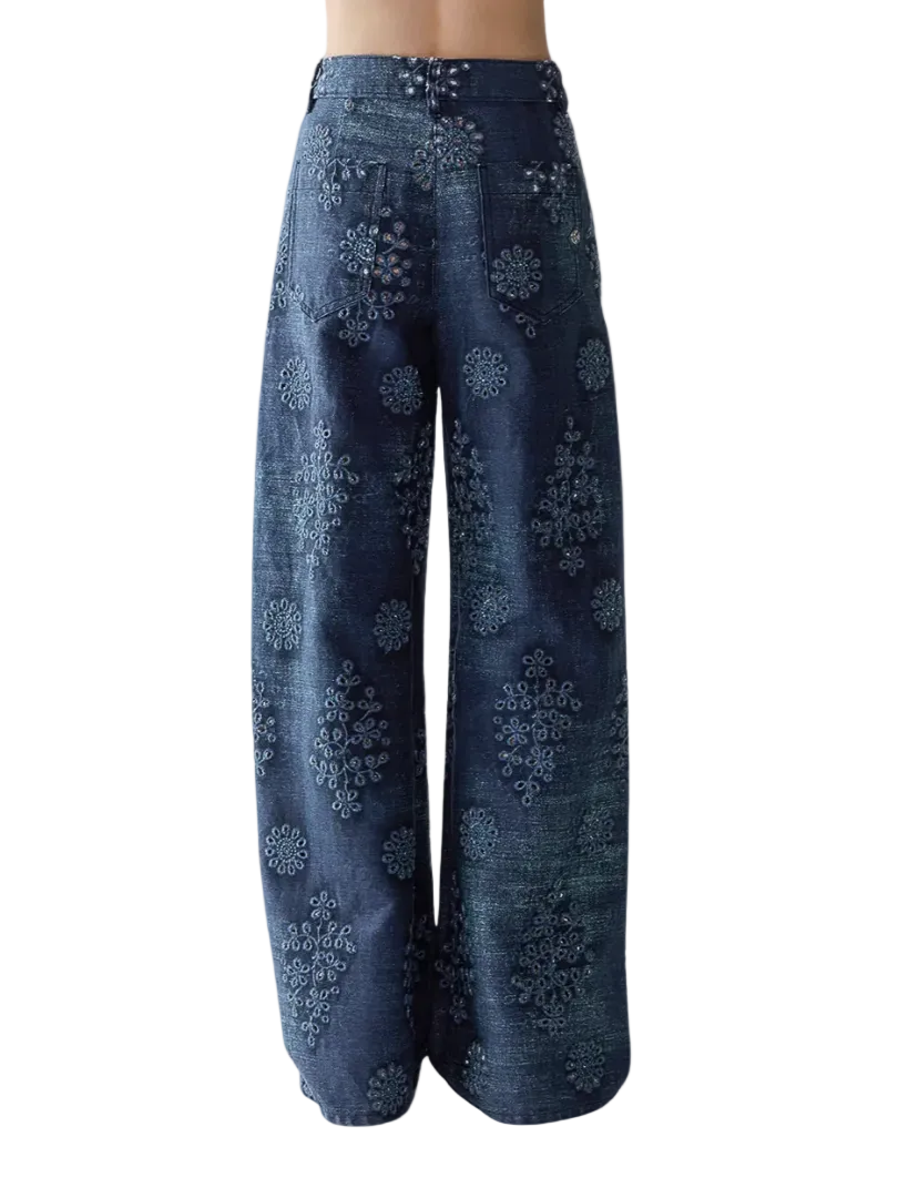 Blue floral-patterned pants 