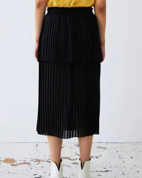 Stella Nova Plisse skirt