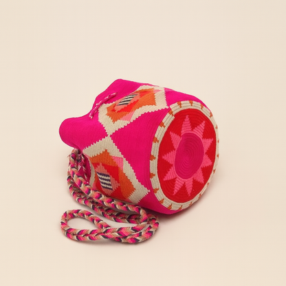 Handmade Small Crossbody Wayuu Hummingbird