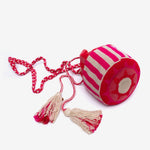 Load image into Gallery viewer, Handmade Small Crossbody Wayuu Delia
