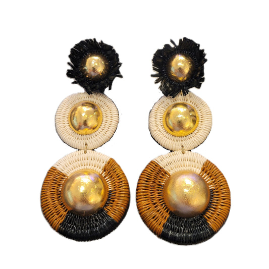Werregue Three Buttons Earrings