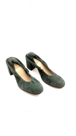 Load image into Gallery viewer, Suede pump in forest green
