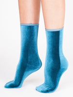 Load image into Gallery viewer, Short Velvet socks
